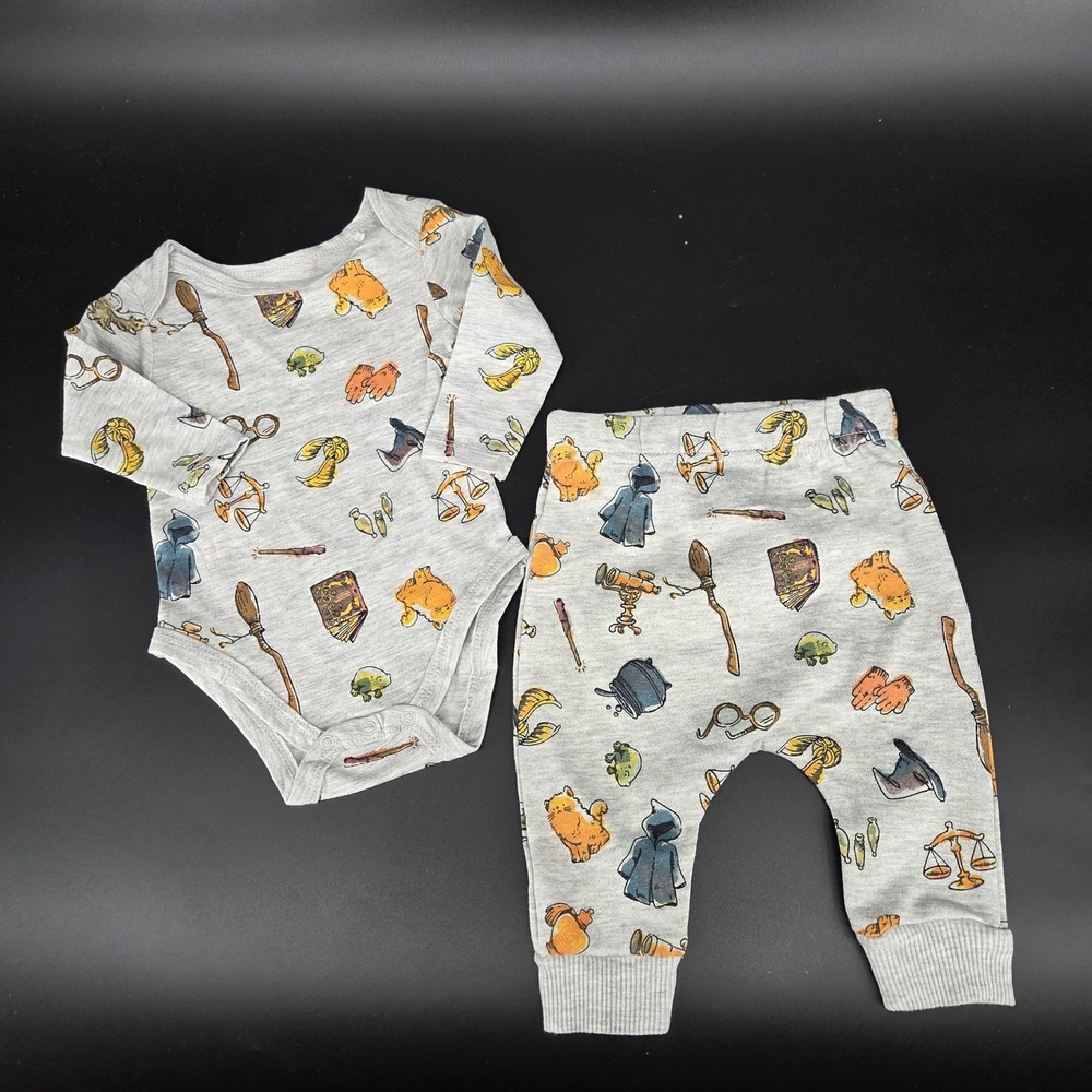 Harry Potter Wizarding World Baby 6M Bodysuit and Joggers Set Heather Gray Magic